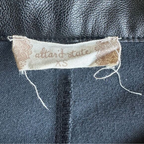 Altar’d State Women’s Faux Leather Black High Waisted Shorts Size XS - Picture 7 of 7